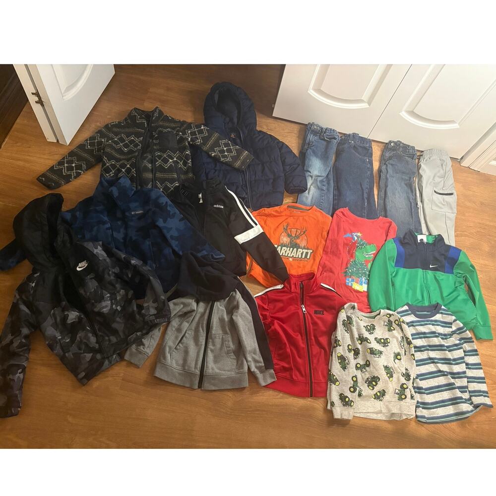 Lot of 16 Pieces Of Boy Clothing Size 4T
